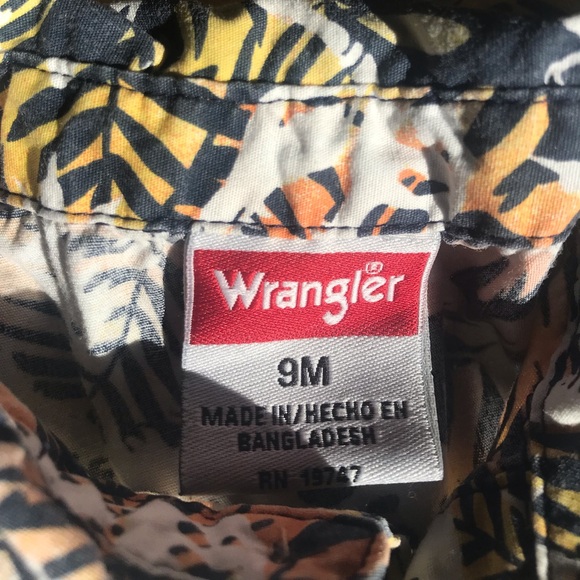 Wrangler Onesie - Picture 4 of 5